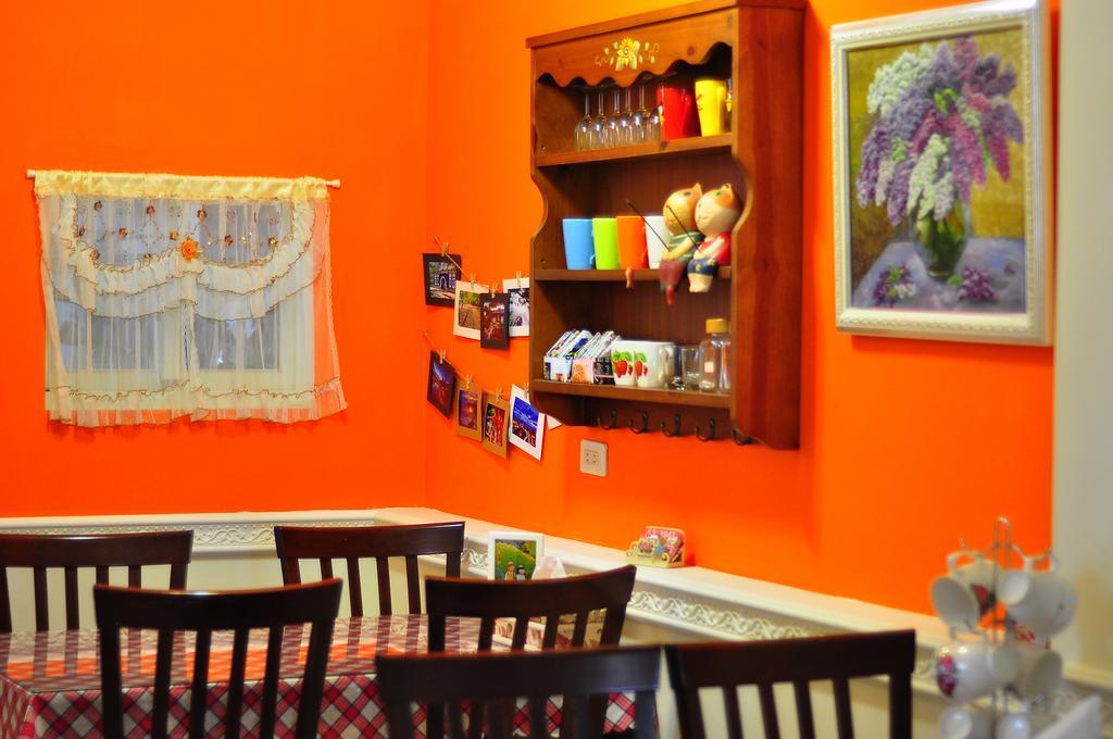 Happy Orange Homestay Yilan Eksteriør bilde