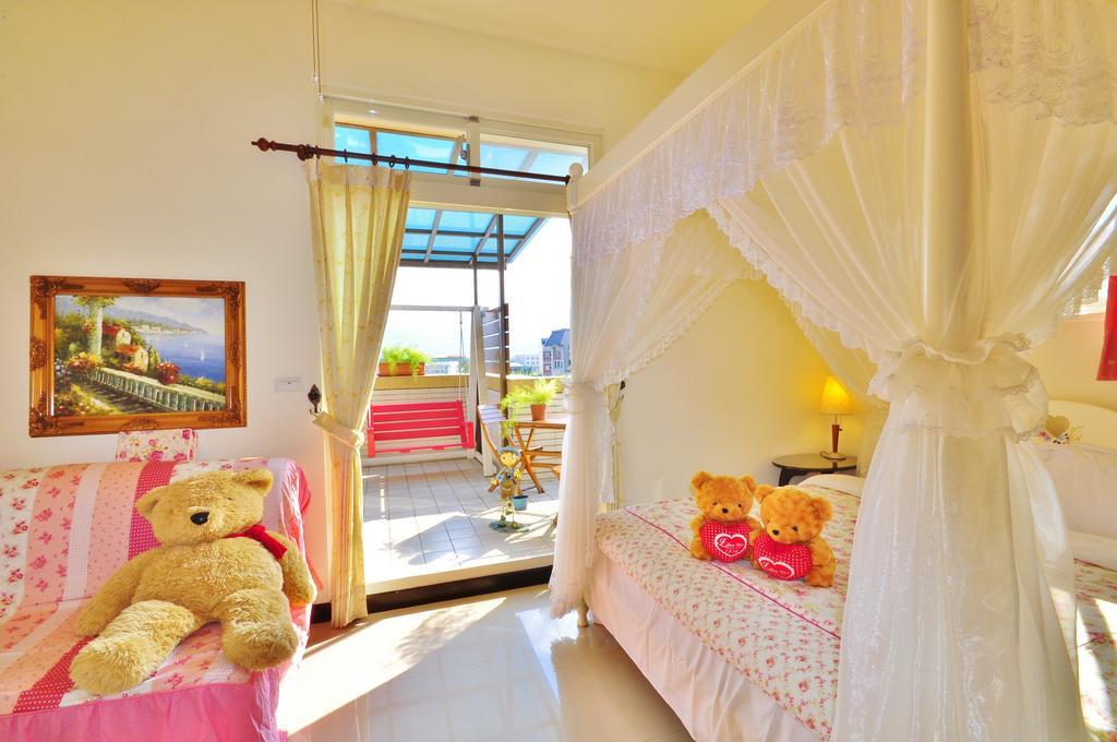 Happy Orange Homestay Yilan Eksteriør bilde