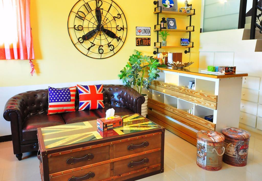 Happy Orange Homestay Yilan Eksteriør bilde