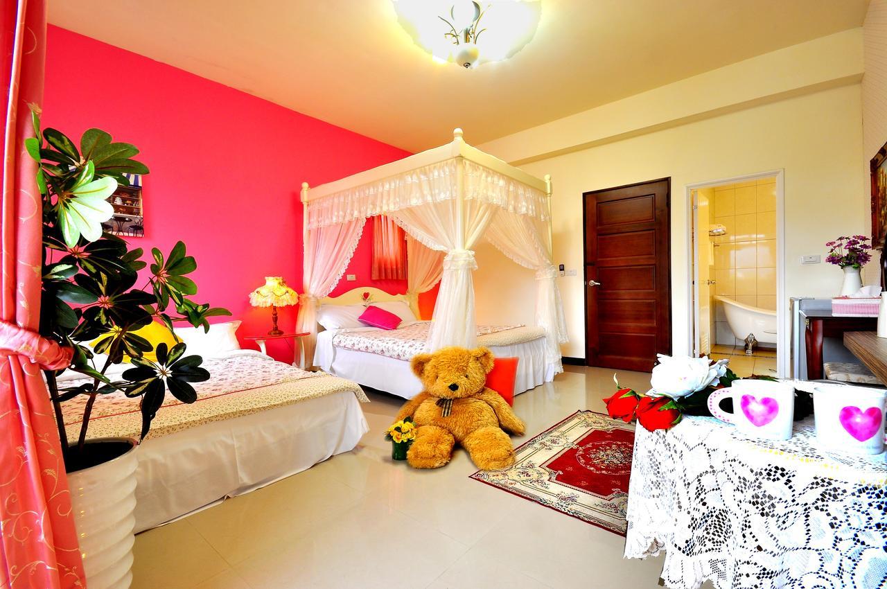 Happy Orange Homestay Yilan Eksteriør bilde