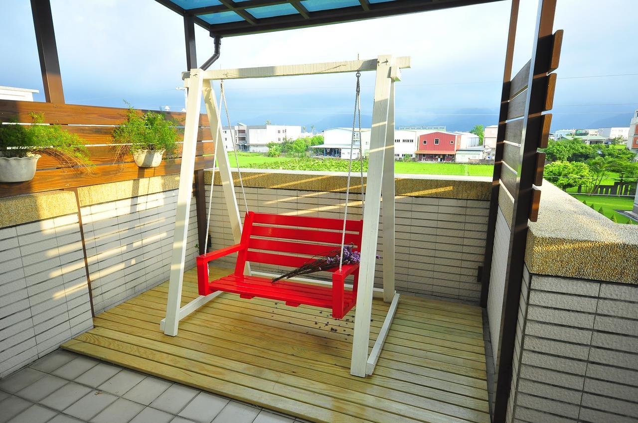 Happy Orange Homestay Yilan Eksteriør bilde