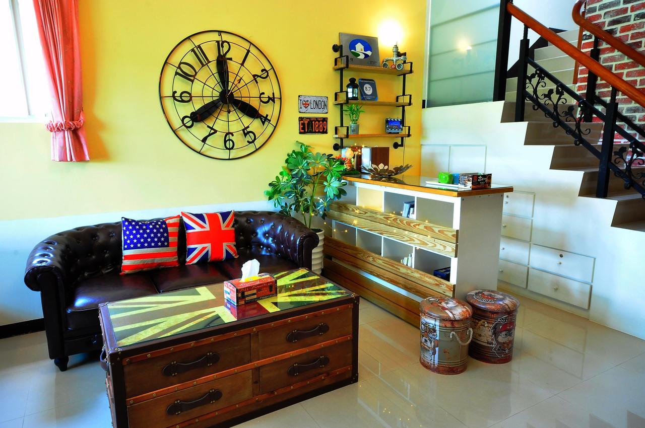 Happy Orange Homestay Yilan Eksteriør bilde